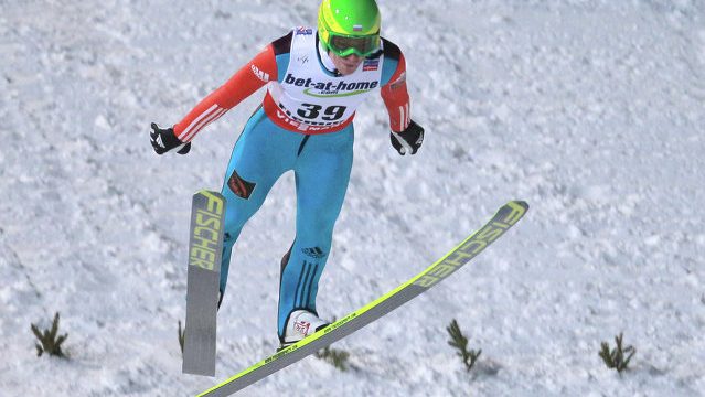 Нижегородский летающий лыжник завоевал бронзу на этапе Кубка мира - фото 1