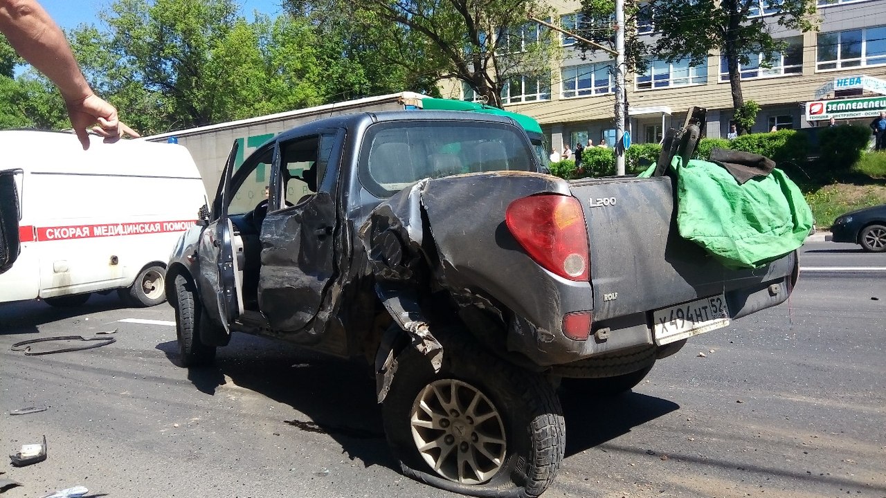 Массовая авария произошла на проспекте Гагарина (ФОТО) - фото 2