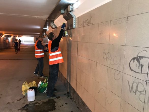 Подземный переход на площади Лядова защитят от вандалов с помощью специального лака - фото 3