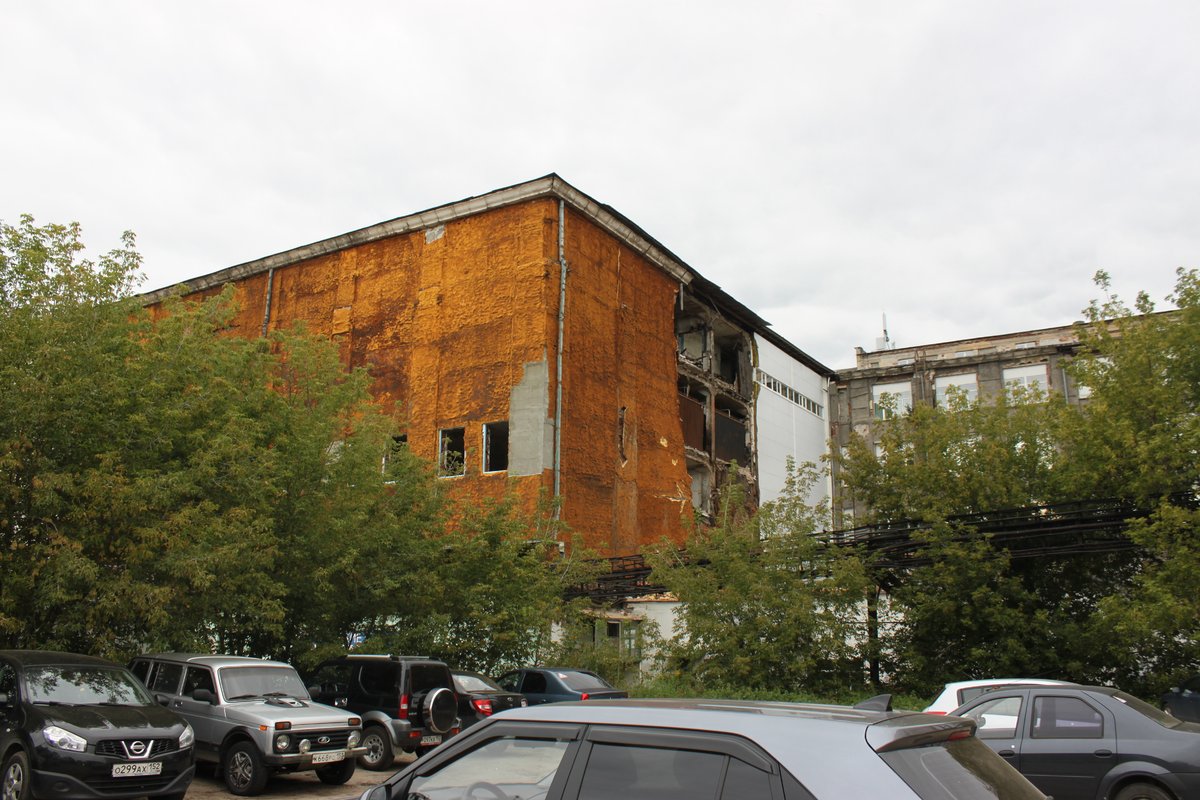 В Нижнем Новгороде обрушилась стена здания (ФОТО) - фото 1