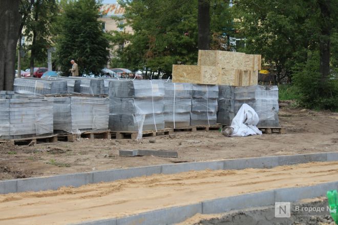 Сквер у метромоста в Нижнем Новгороде не успели благоустроить в срок - фото 6