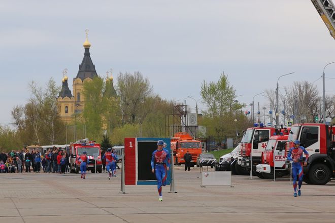 Грандиозным праздником отметили в Нижнем Новгороде 370-летие пожарной охраны России - фото 9