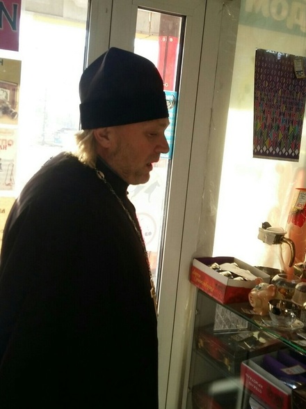 Лжесвященник собирает деньги на храм на Мещере в Нижнем Новгороде