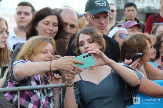 Фоторепортаж: знаменитости на открытии «Горький fest» в Нижнем Новгороде - фото 123