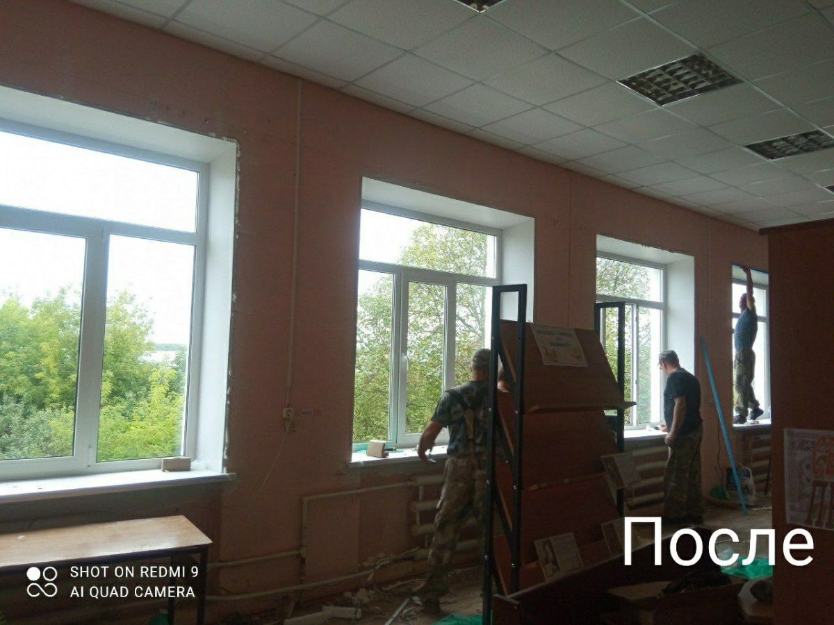 Депутат Гриневич помогла сельской библиотеке в Нижегородской области поменять окна - фото 1