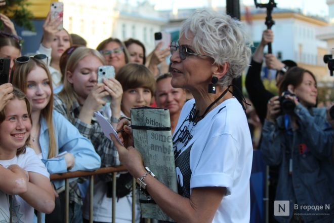 Фоторепортаж: как прошло закрытие &laquo;Горький fest&raquo; со знаменитостями в Нижнем Новгороде - фото 18