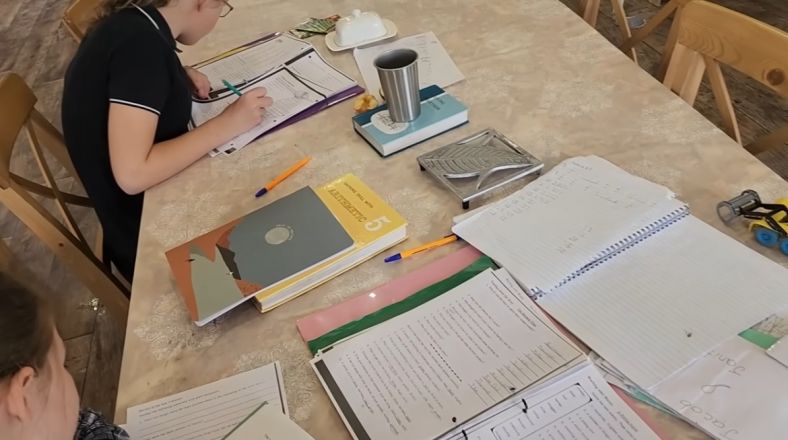 Переехавший в Нижегородскую область канадец рассказал об обучении своих детей - фото 3