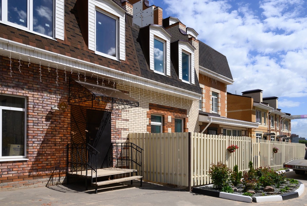 Таунхаус с землей и парковкой по цене квартиры предлагают приобрести в Нижнем Новгороде - фото 1