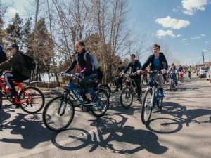 Более 1000 человек открыли велосезон в Дзержинске