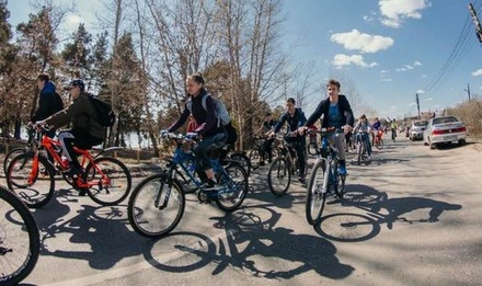 Более 1000 человек открыли велосезон в Дзержинске