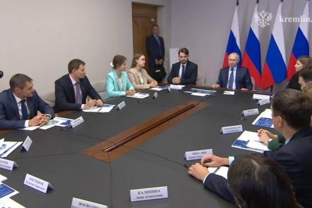 Путин высказался об ускорении темпов развития ядерного центра в Сарове