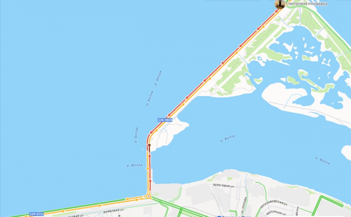 Гигантская пробка образовалась на Городецкой дамбе в Нижегородской области - фото 1