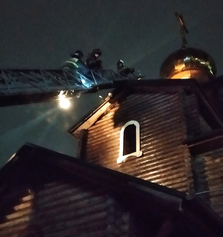 Церковь загорелась в Автозаводском районе в ночь на 11 мая - фото 2