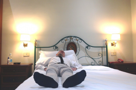 7 сигналов того, что вам пора лечить нервы