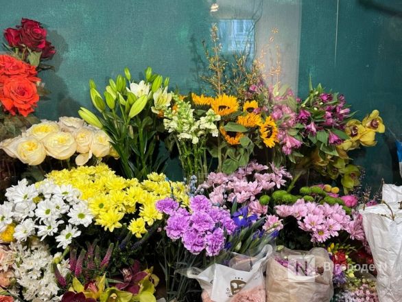 Мужчины, готовьтесь. Рассказываем, сколько стоят цветы к 8 марта в Нижнем Новгороде - фото 45
