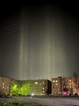 Световые столбы заметили в небе нижегородцы - фото 1