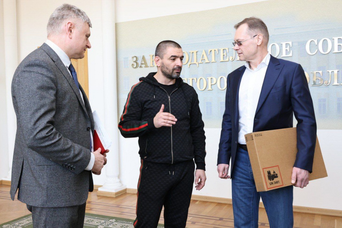 Волонтеры из Городца при поддержке Заксобрания передали гумпомощь бойцам СВО - фото 1