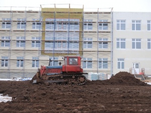 Работы по наружной теплоизоляции начались в новой школе в Новинках