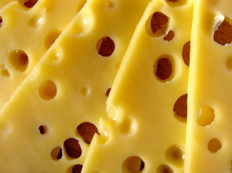Росконтроль назвал марки опасного для здоровья голландского сыра - фото 3