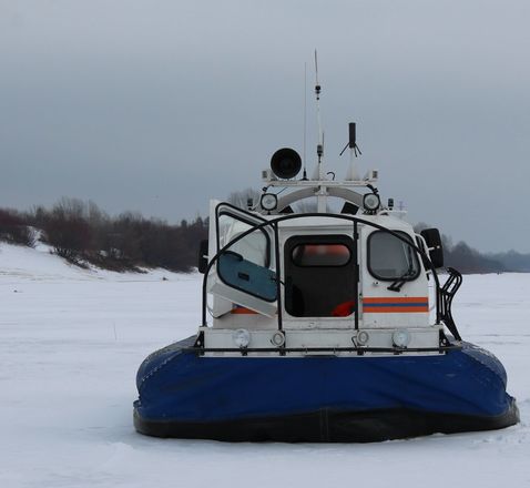По тонкому льду: сотрудники нижегородской ГИМС предупредили рыбаков об опасности - фото 14