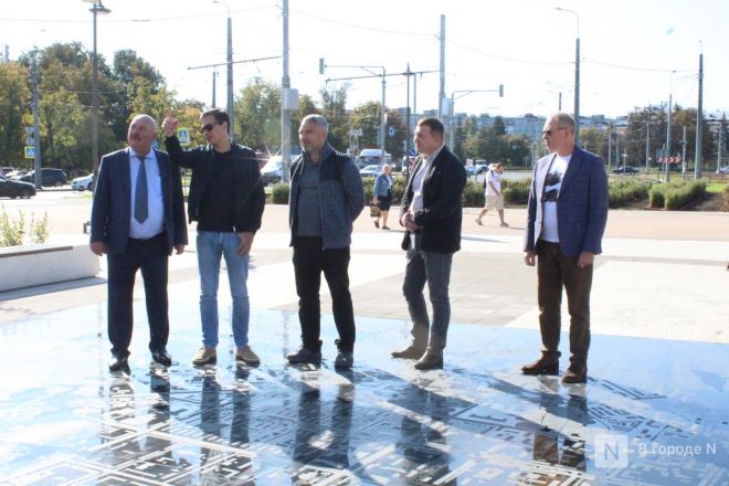 Благоустройство площади у Автозаводского универмага завершено в Нижнем Новгороде - фото 37