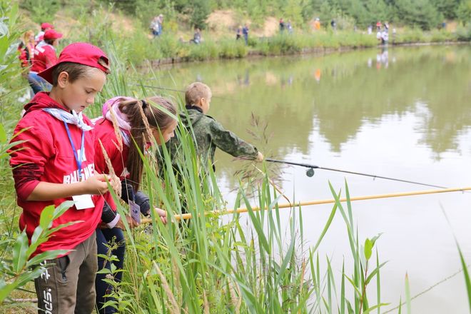 Больше 200 человек приняли участие в рыболовной фестивале &laquo;Клевый Нижний&raquo; в Сормовском парке - фото 4