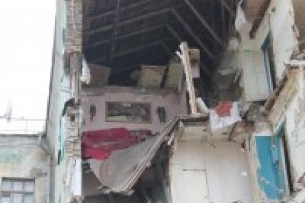 По факту частичного обрушения дома в Нижнем Новгороде возбуждено уголовное дело
