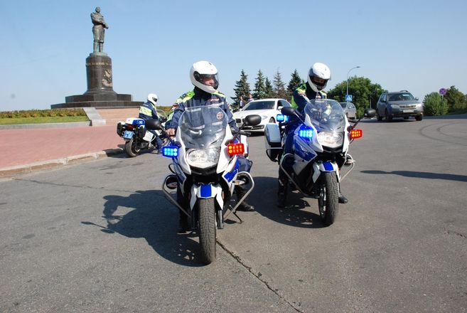 На дорогах Нижнего Новгорода начал нести службу мотопатруль (ФОТО) - фото 9