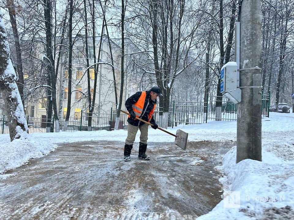 Въезд на парковки ограничат в центре Нижнего Новгорода из-за уборки снега - фото 1