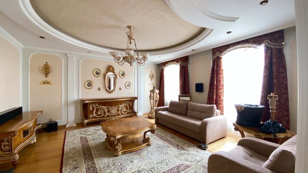 Трехэтажная квартира продается в Нижнем Новгороде за 42 млн рублей - фото 1
