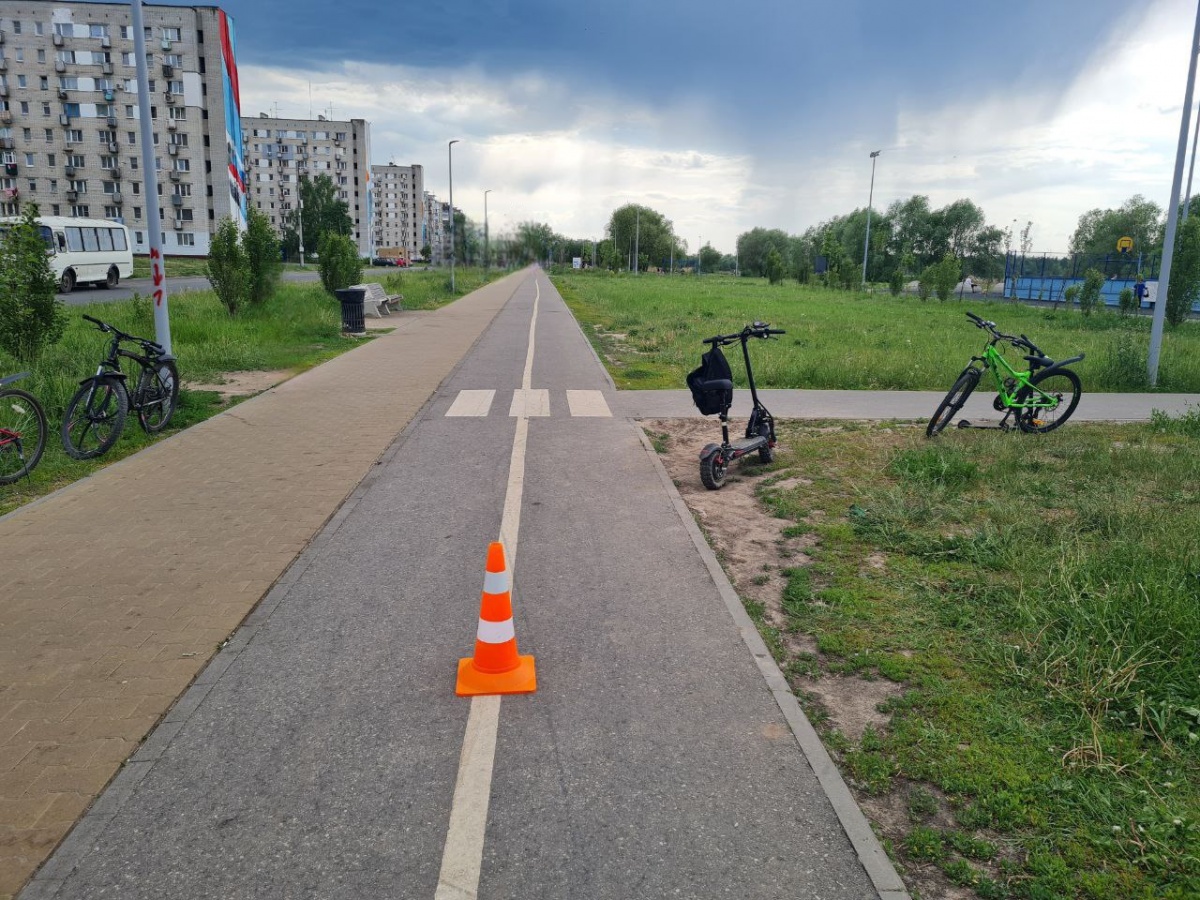 Двое детей пострадали в ДТП с самокатами в Нижнем Новгороде - фото 1