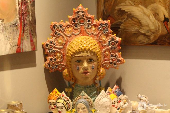 Фоторепортаж: выставка &laquo;АРТ МИР &mdash; 2026&raquo; открылась в Нижнем Новгороде - фото 167