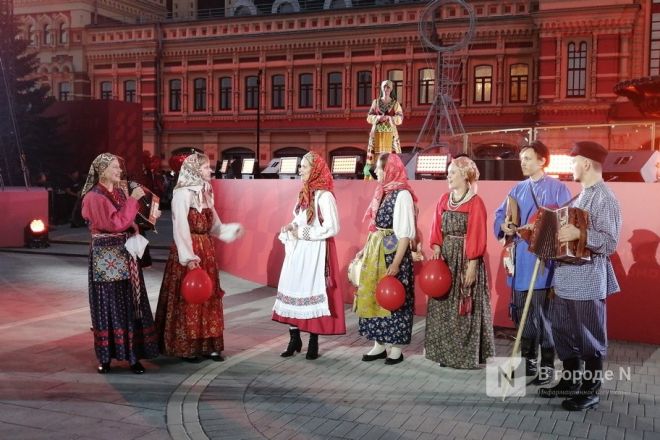 Иммерсивное шоу в постановке Ильи Авербуха состоялось в день 200-летия Нижегородской ярмарки - фото 18