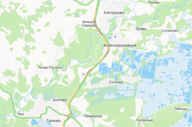 Многокилометровые пробки образовались на въездах в Нижний Новгород - фото 4