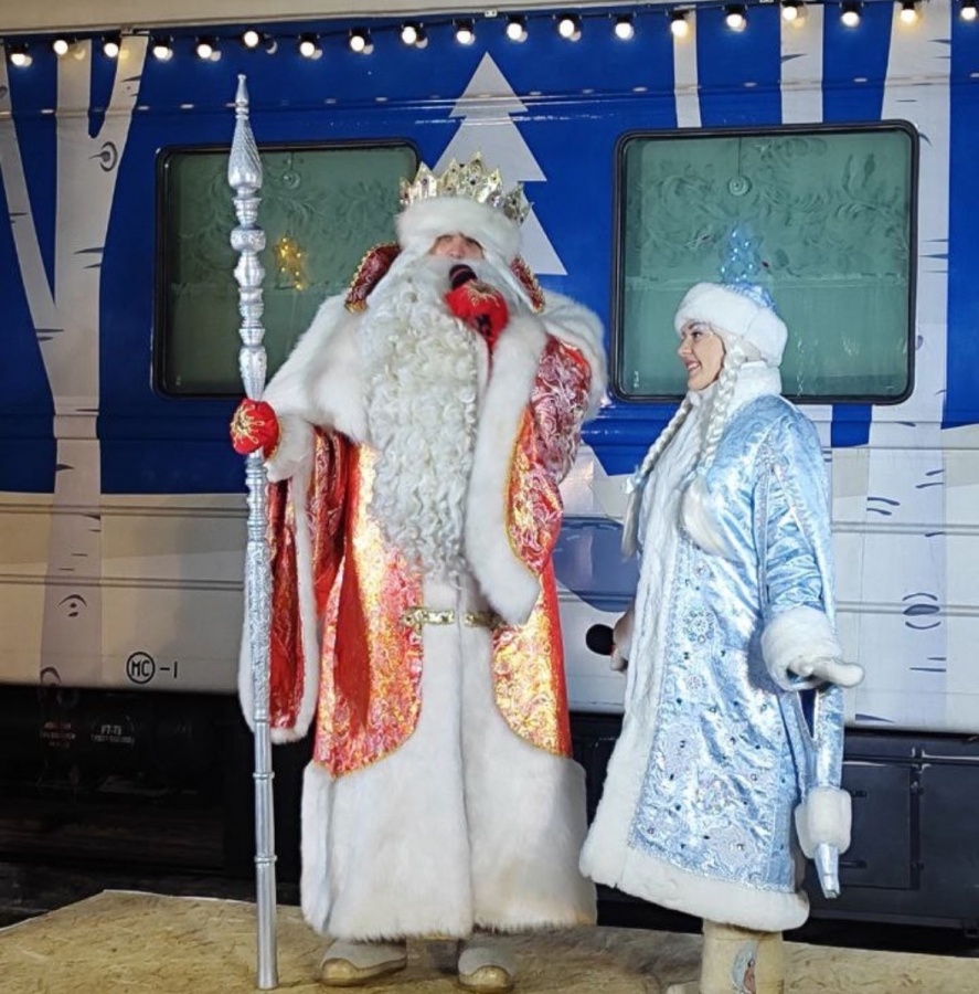 Поезд Деда Мороза прибыл в Арзамас 28 декабря - фото 1