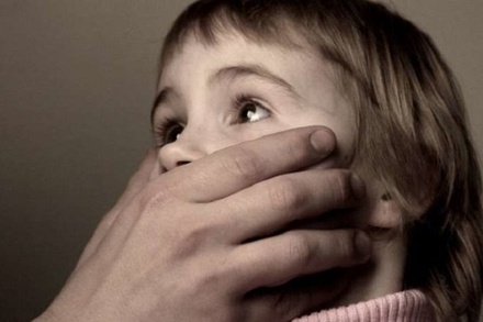 В Автозаводском районе педофил-рецидивист изнасиловал маленького сына своей знакомой